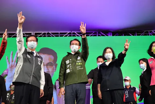 把每天當作選前最後一天持續努力 鄭運鵬選前之夜再合體蔡英文齊造勢