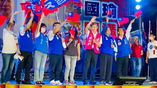 辣個男人來台南了!喊「1送4」全壘打 大唱《朋友》韓粉亮燈海