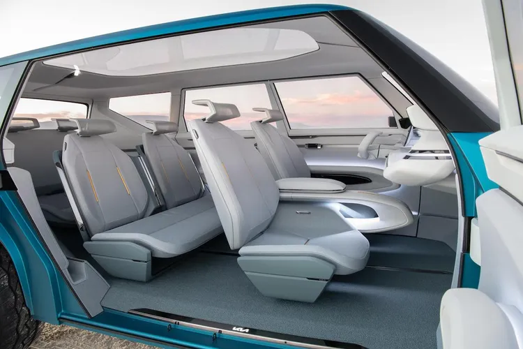 能讓車內七人都能舒適乘坐的空間規劃，將是EV9在電動休旅車市場中最大的賣點。原廠照片