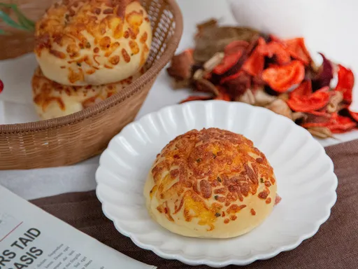 乳製品代理商結合全台15家烘焙業者 「起司市集」齊推起司麵包甜點