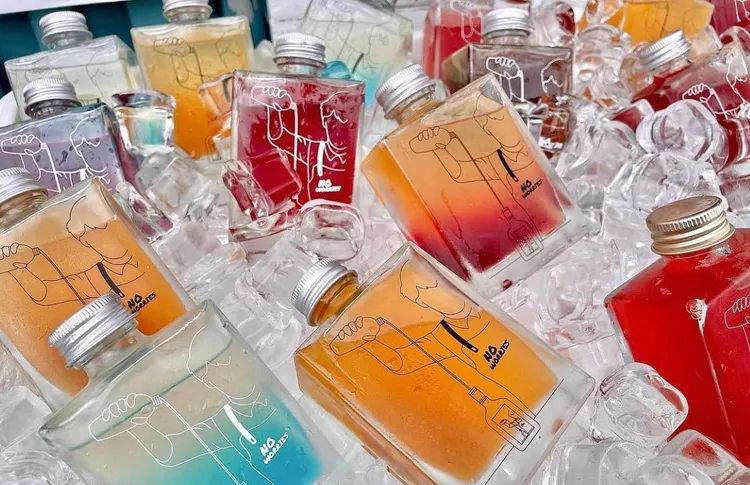 誠品生活松菸店將於12/2-12/4舉辦「微醺YA市」。禁止酒駕；飲酒過量，有害健康。業者提供