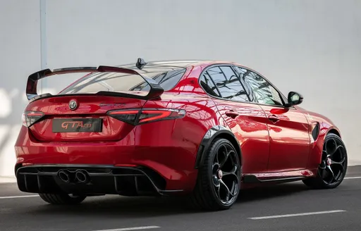 千萬愛快神獸來了｜PIT挪威特國際新展間開幕　12/22在台發表Giulia GTAm