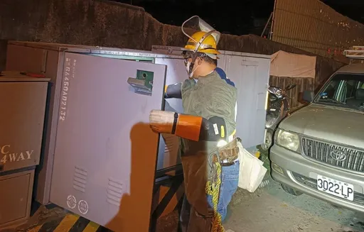 台中北屯晚上突停電！　這原因害4300戶摸黑、交通一團亂
