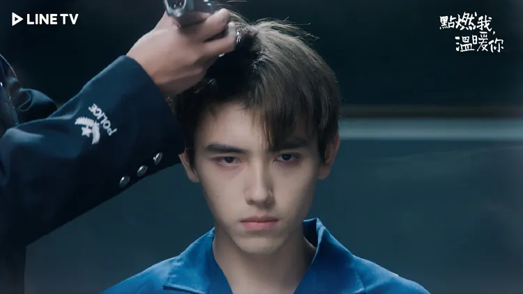 陳飛宇為了復仇入獄，頭髮剃成平頭。LINE TV提供