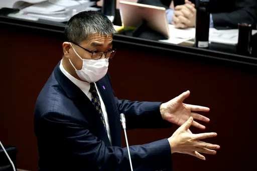 網瘋傳和警大校長同桌喝酒照!  徐國勇急澄清:有心人士看圖說故事