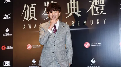 史無前例三壘金手套四連霸創「威晨障礙」 王威晨:只是個開始