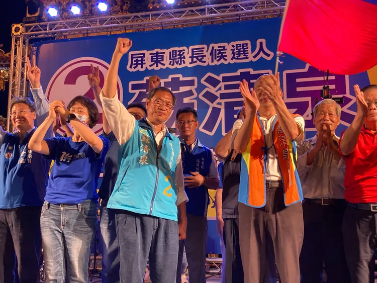 韓國瑜站台，把整個造勢晚會氣氛帶到最高潮。陳宏銘攝