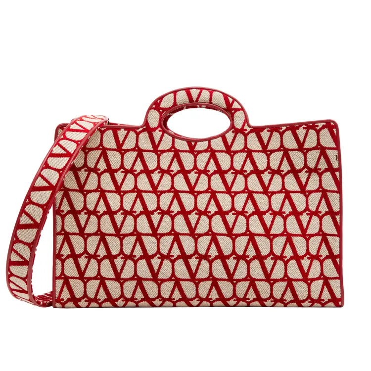 Valentino Garavani Toile Iconographe托特袋，9萬1000元。品牌提供