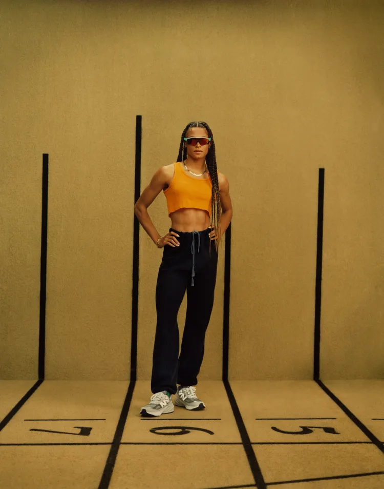 990v6鞋款外型設計與機能性與時俱進。品牌提供