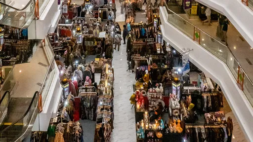 商場哺乳室「3女1男4P嘿咻」 媽媽帶2歲女目睹驚嚇逃離