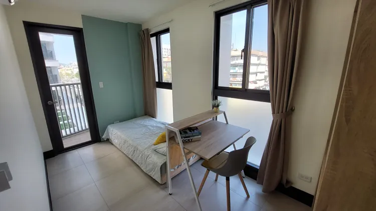 凱旋青樹社宅房間採光極佳。凃建豐攝