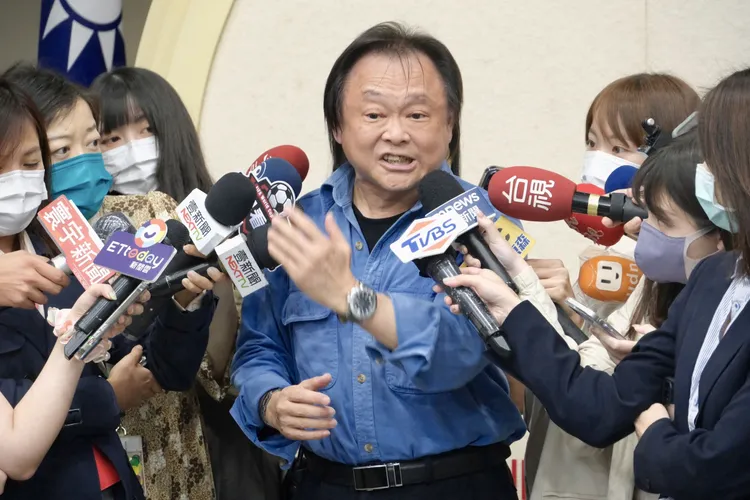 王世堅澄清自己絕對沒說「支持陳時中、票投黃珊珊」。陳志淵攝