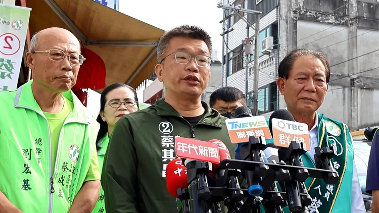 蔡其昌說，蔡總統頻來台中為他站台，是希望選出一個能執行中央預算的市長。鮮明攝