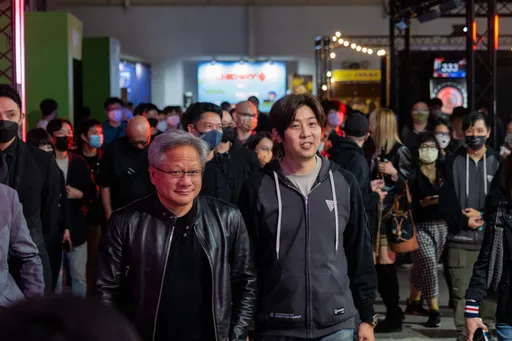 WirForce 2022︱黃仁勳降臨 玩家驚呼「太神啦!」