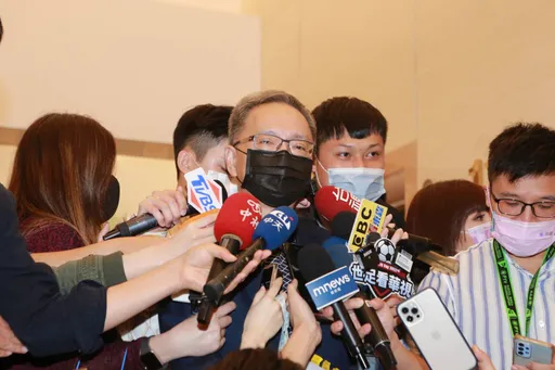 观察返乡投票有无疫情波动　薛瑞元：专家会议明讨论12/1户外脱口罩