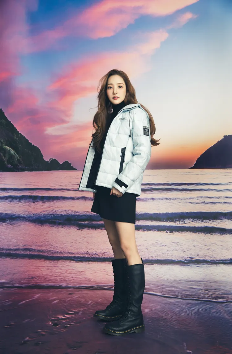 ONE BOY 衝鋒衣，不只讓你穿上保暖舒適，還更加實穿 日常露營登山健走 聖誕出遊、過年走春、百搭好穿好動首選