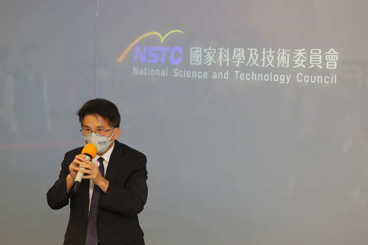 陳章賢代理市長致詞。新竹市府提供