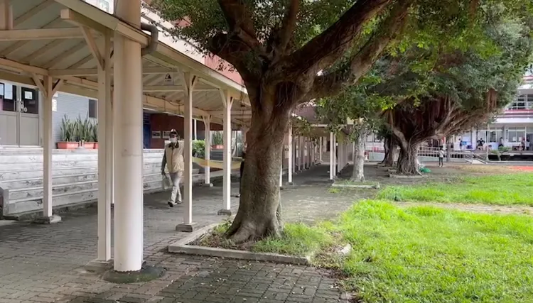 發生違規案件的投開票所位於豐原高商內。讀者提供