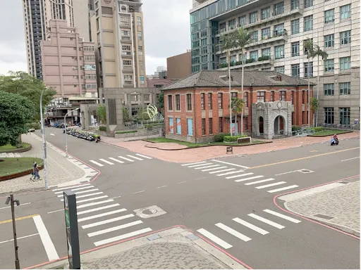 路口停讓保平安!竹市府提醒路權四法則