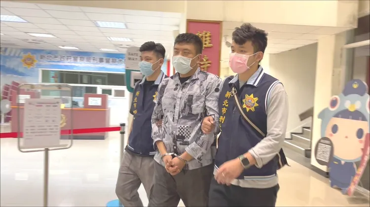 昨天深夜11時許，警方在桃園龜山區逮捕幕後首腦陳樺韋。陸運陞攝