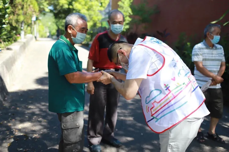 對於基隆市民的支持，謝國樑表達感激。謝國樑競總提供