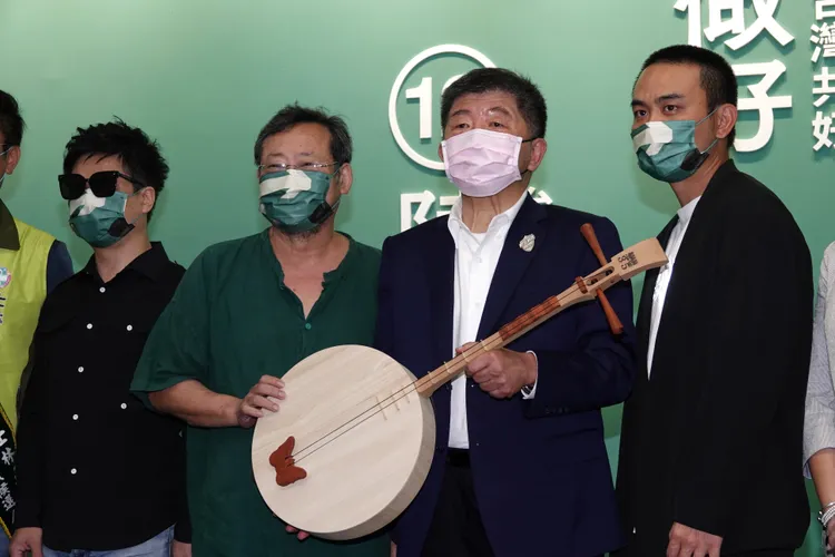 陳時中今天上午出席《音樂人為台北／阿中寫歌》系列歌曲記者會。陳德興攝