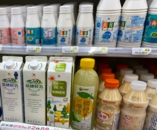 失業大媽帶小孩超商偷東西　他挺身而出幫結帳：算姑息養奸嗎？