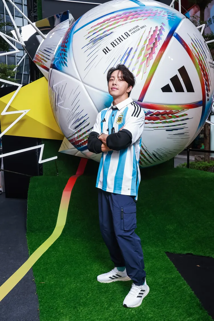 坤達在上1屆2018俄羅斯世足賽時，每一場比賽都跟朋友一起買運動彩券，最終整個賽期下來以小賠坐收。趙世平攝