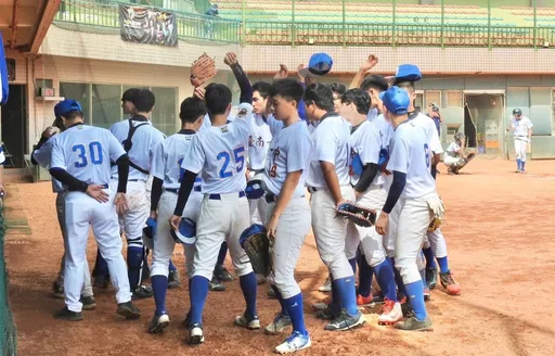 來自學長天上祝福 台南一中黑豹旗隊史9年來首勝