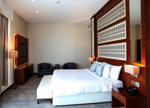 卡達世界盃球迷飯店被罵像工地、監獄 新加坡官媒出面緩頰