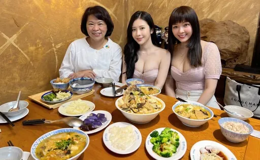 超兇候選人、雞排妹用餐同框黃敏惠 奶奶都快掉到砂鍋裡