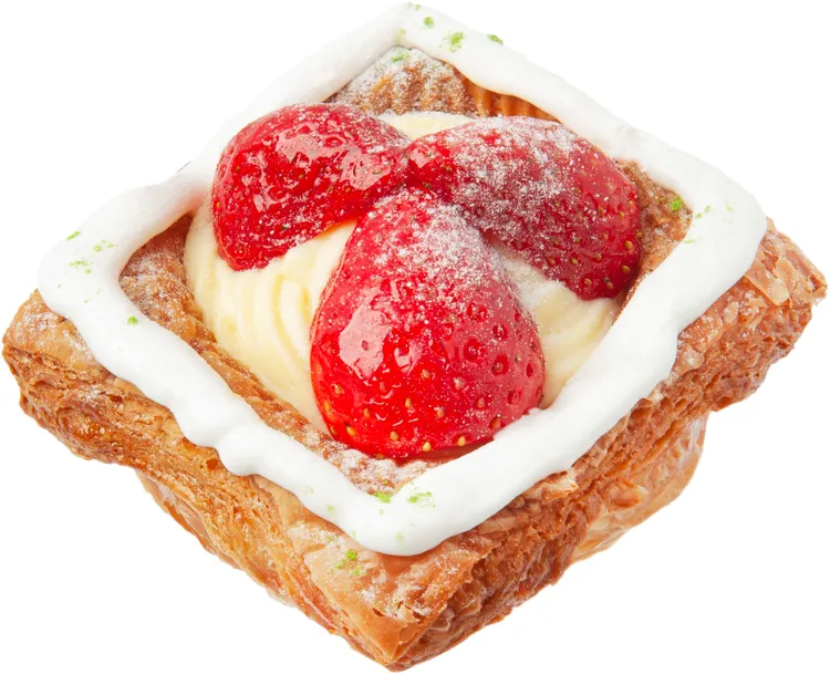 草莓檸檬千層派也是每年必推商品。業者提供