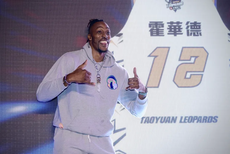 魔獸自己選定譯名。  林林攝