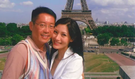 李嘉欣豪门婚14年保鲜 一张照片闪瞎众人