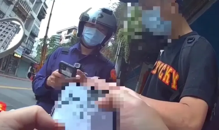 警方隔天就發現陳男蹤跡並盤查。翻攝畫面