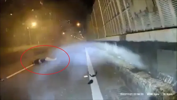 翻攝自臉書「爆廢公社公開版」