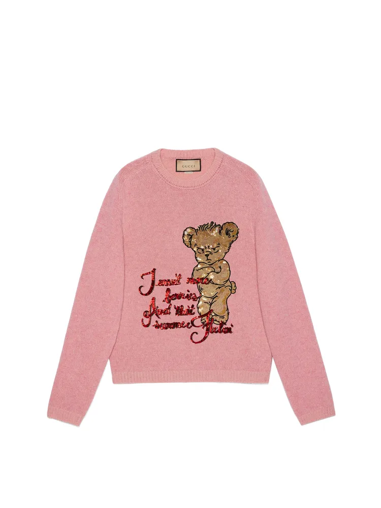 氣噗噗表情的小熊圖案粉色亮片刺繡毛衣，6萬4500元。品牌提供