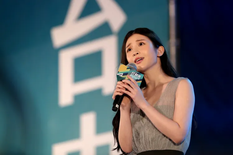 鄭家純要大家一起光復台中，別再讓她哭著回東京。張喆喜攝