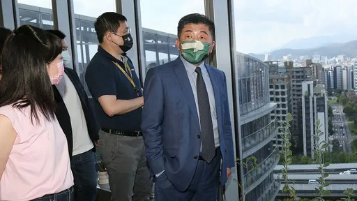 藍營揭陳時中曾見中共官員　王定宇冷回：腦袋不靈光還是臉皮厚