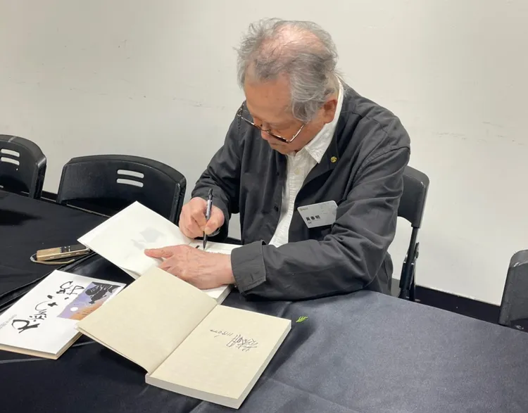 黃春明認為獲台大榮譽博士如同枯木逢春。陳明萱攝