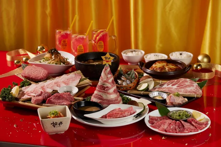 乾杯燒肉居酒屋推出「乾杯聖誕跨年3人套餐」售價3333元。乾杯集團提供