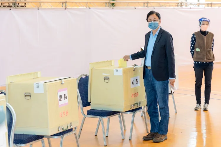 張善政投票。張善政競辦提供