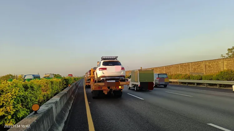 國一追撞意外，已在下午排除狀況。民眾提供