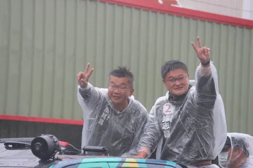 盧秀燕頻到外縣市拜票 蔡其昌批「選前3天才發現市民最大咖?」