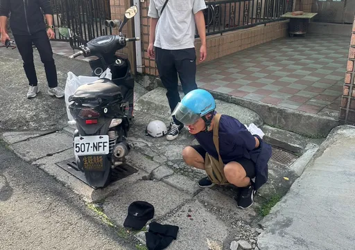 新北飛車大盜專挑落單女搶包包、項鍊 現蹤板橋遭攔截就逮