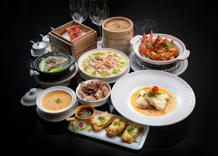 名人坊選用在地安全、優良的食材，四季推出旬食特色料理，現為「秋饗季節菜」。業者提供