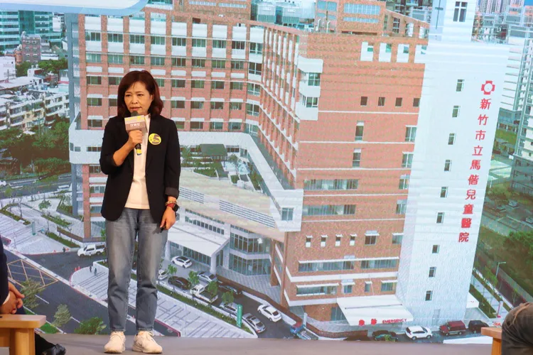 沈慧虹表示，最近新竹市立馬偕兒童醫院至正式營運，還有未來台大湳雅院區擴院，也都是在陳時中擔任部長期間見證、推動。黃羿馨攝