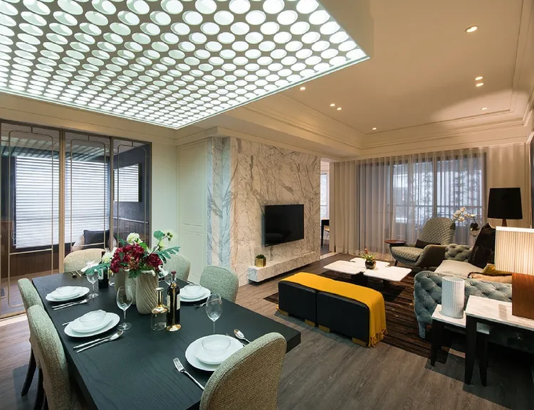 保儀路與木新路的新案開價普遍落在7字頭，部分社區挑戰8字頭，例如保儀路的指標預售案「天賞大願」，主打坐落木柵核心、每間衛浴皆有開窗的精工宅，每坪開價就要75－85萬元。翻攝天賞大願臉書