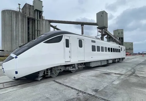 超掉漆!特仕車抵台才2天4車輪竟「嚴重擦傷」 台鐵揪「真兇」要求償