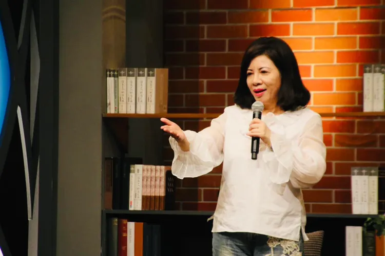 陳文茜熱愛寫作。翻攝自文茜的世界周報臉書